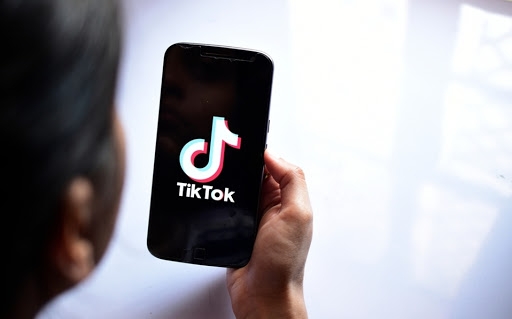 هل TikTok حقاً بهذه الخطورة؟ “ليس من أجل المتعة فقط ، التطبيق الصيني يأتي مع جانب خف